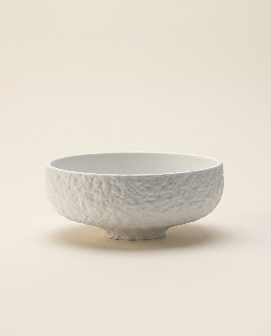 Suna, kleine Schale mit fühlbarer Steinstruktur aus der Dune Collection von CLÉ